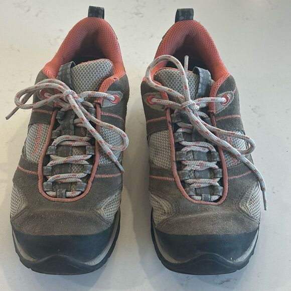 Patagonia Hiking Boots Trail Shoes Women's Sz 7 Pinhook Forge Grey Fog Vibram - Picture 2 of 9